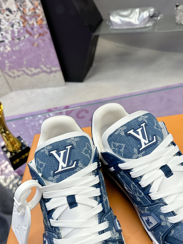 ルイヴィトン靴着用イメージ